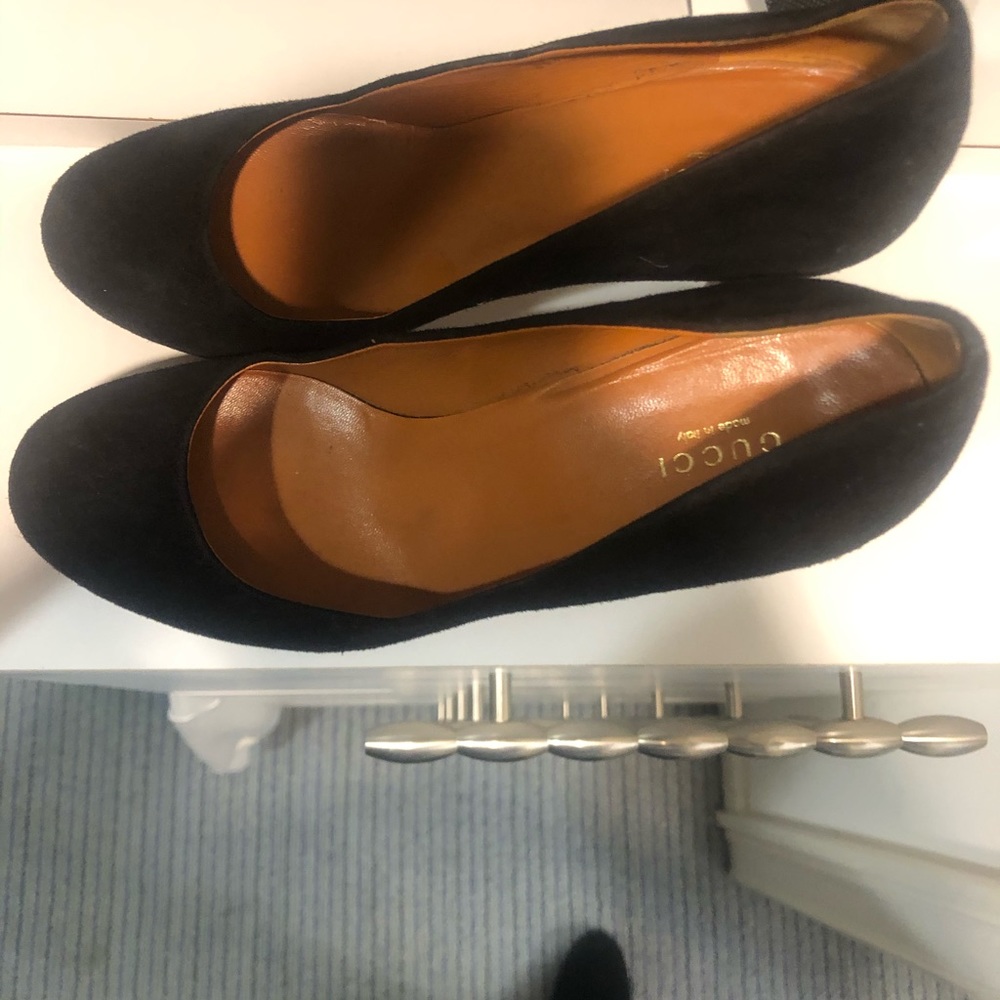 Gucci shoes suede great condition slightly worn - Picture 4 of 6